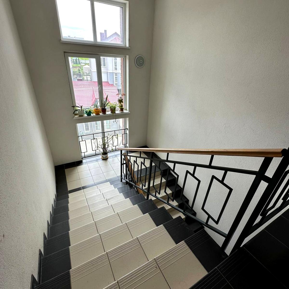 1865237022845342