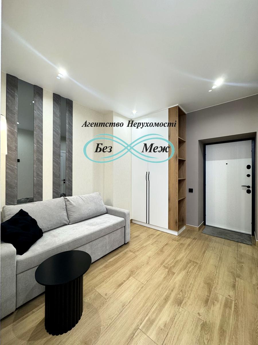 1865239293426075