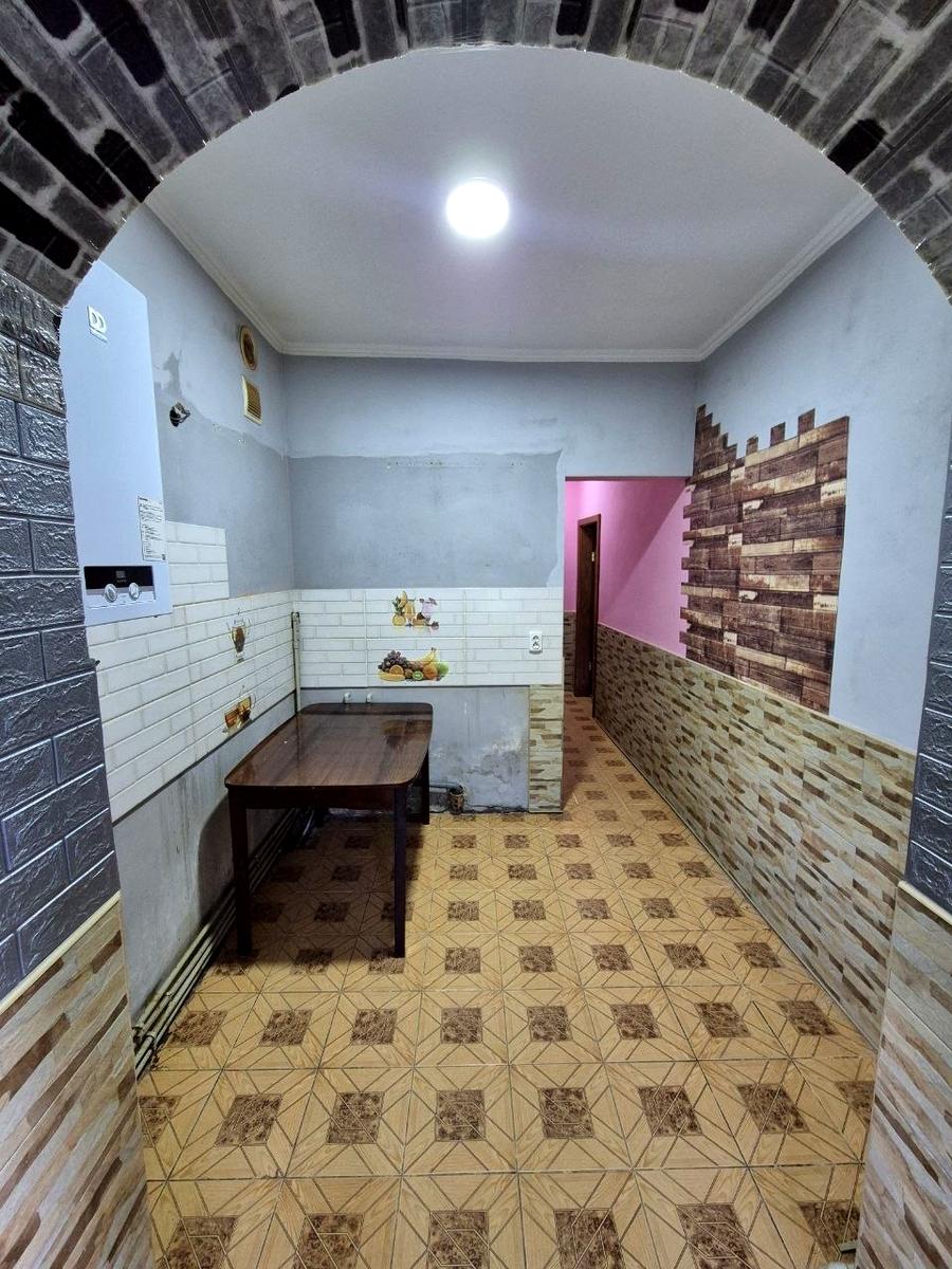 1865239955263798