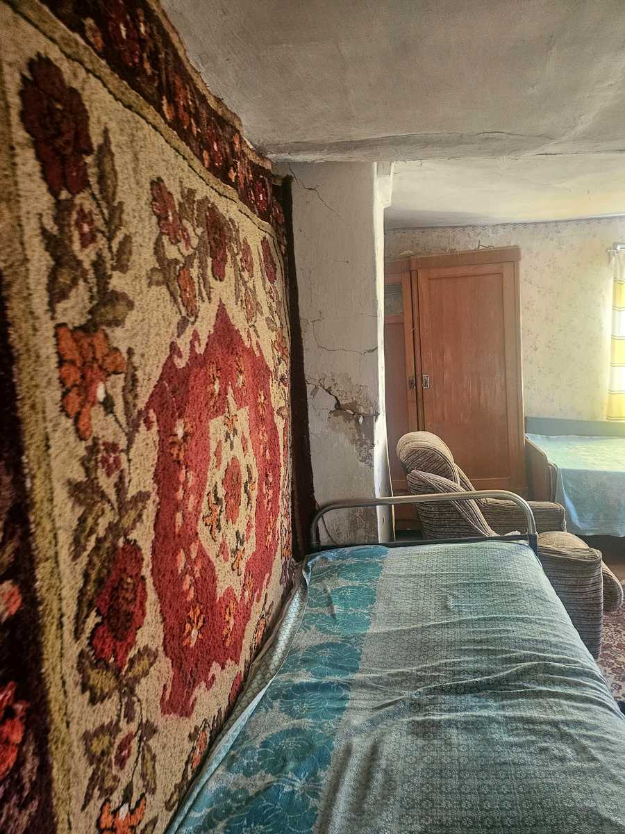 1865245653456980