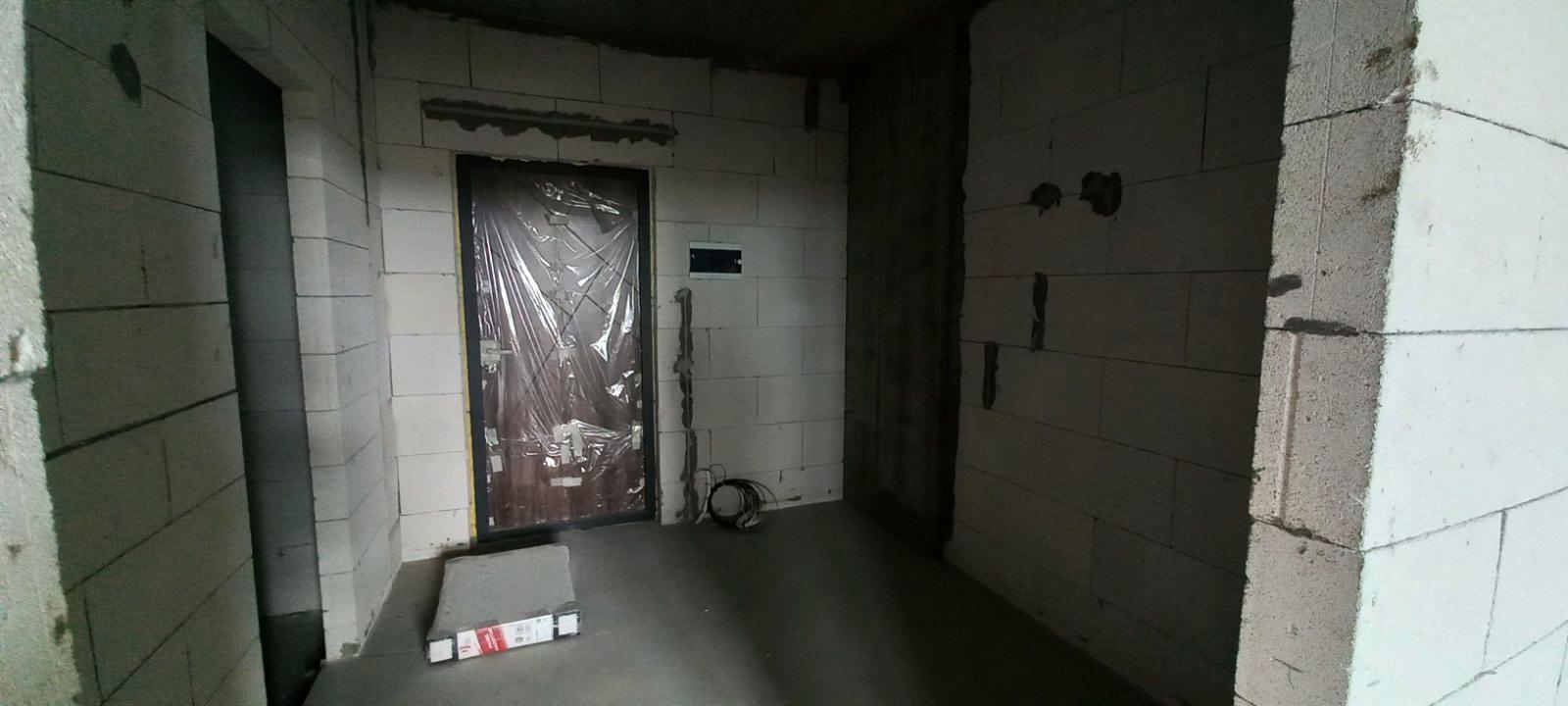 1865248589844445