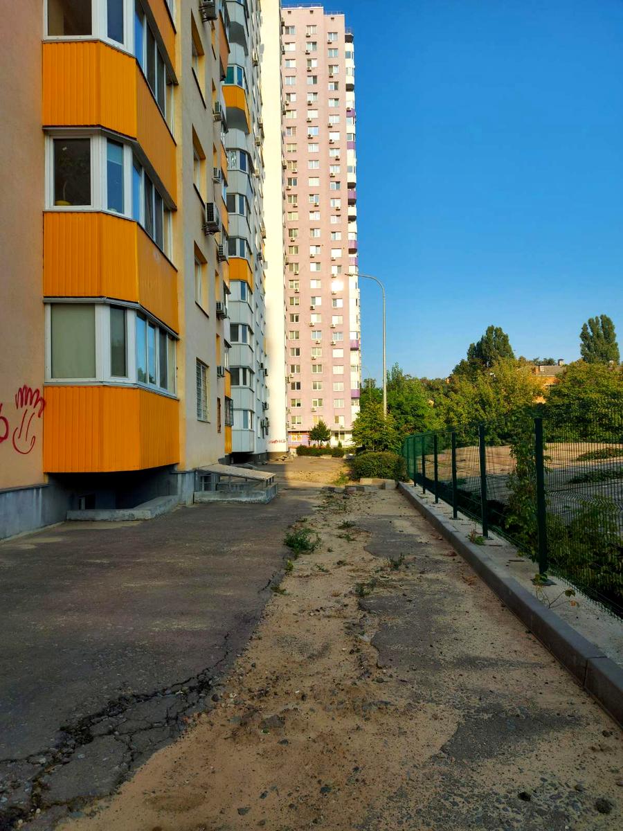 1865249849550102