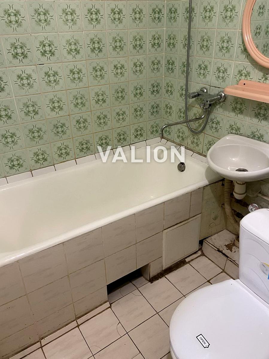 1865256251028544