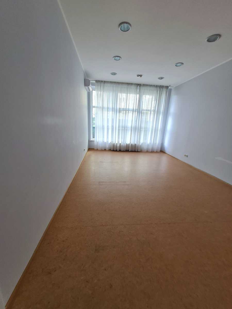1865265513835189