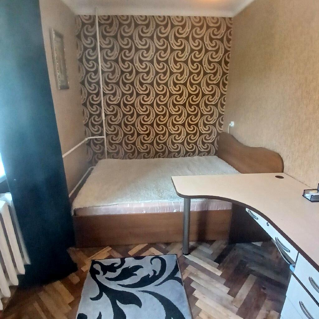 1865321548234637