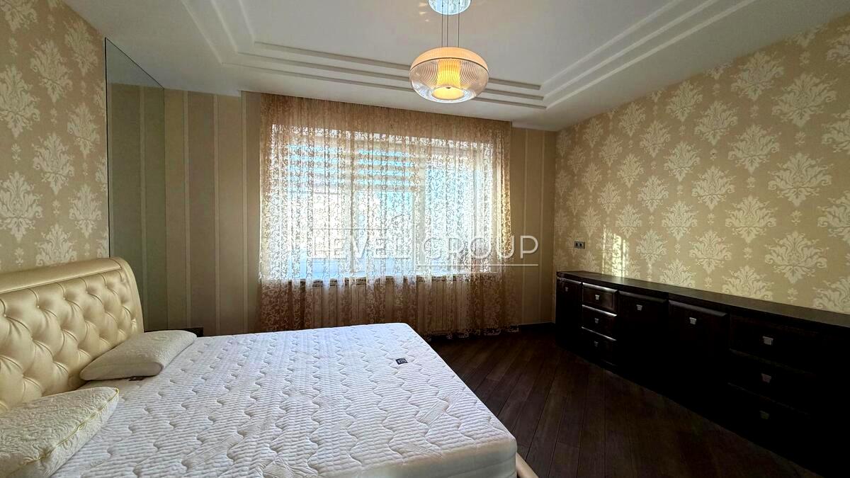 1865346568215225