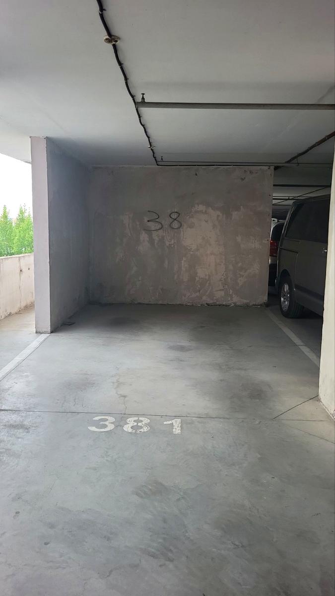 1865375141704692