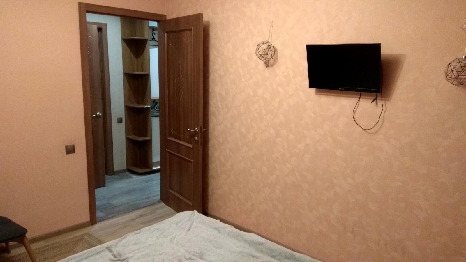 1865418742785866