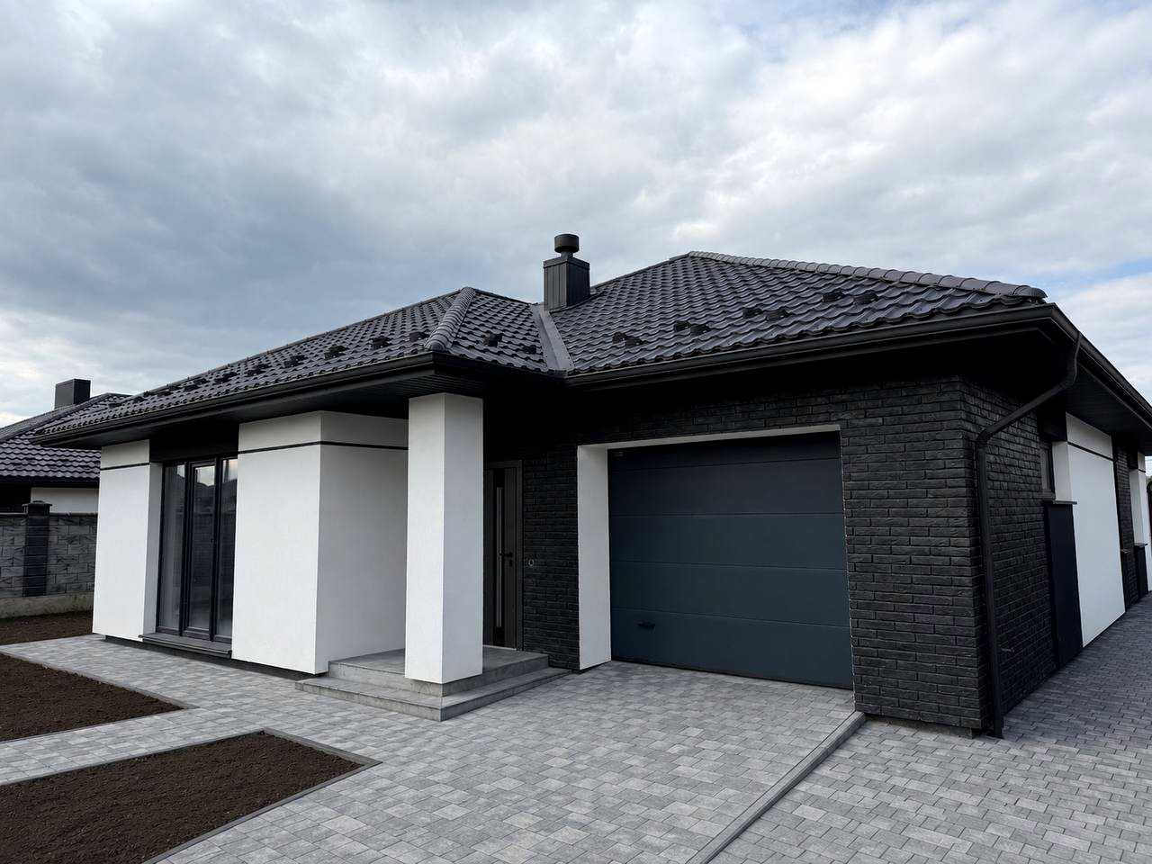 1865423372070474