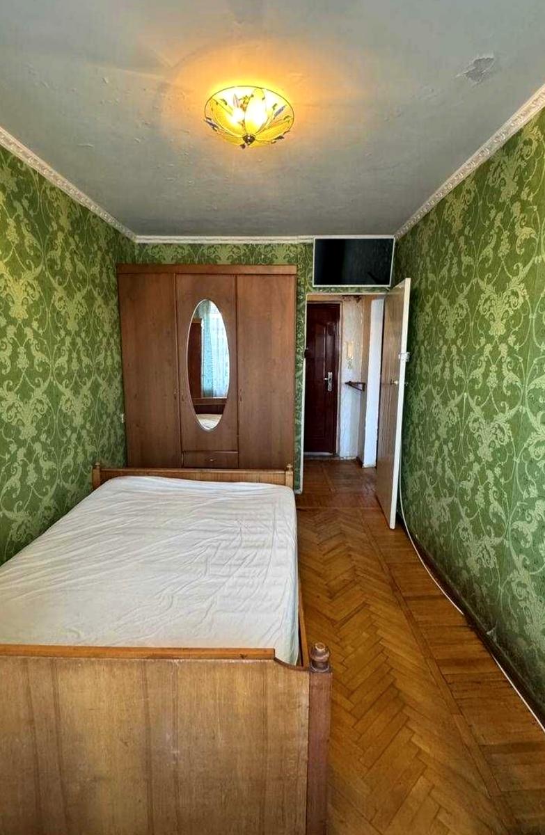 1865432642041090