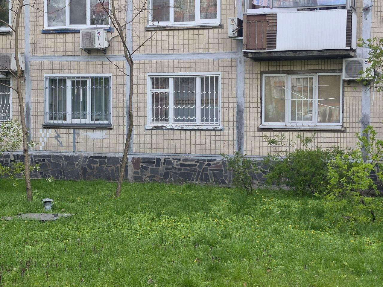 1865440615909974