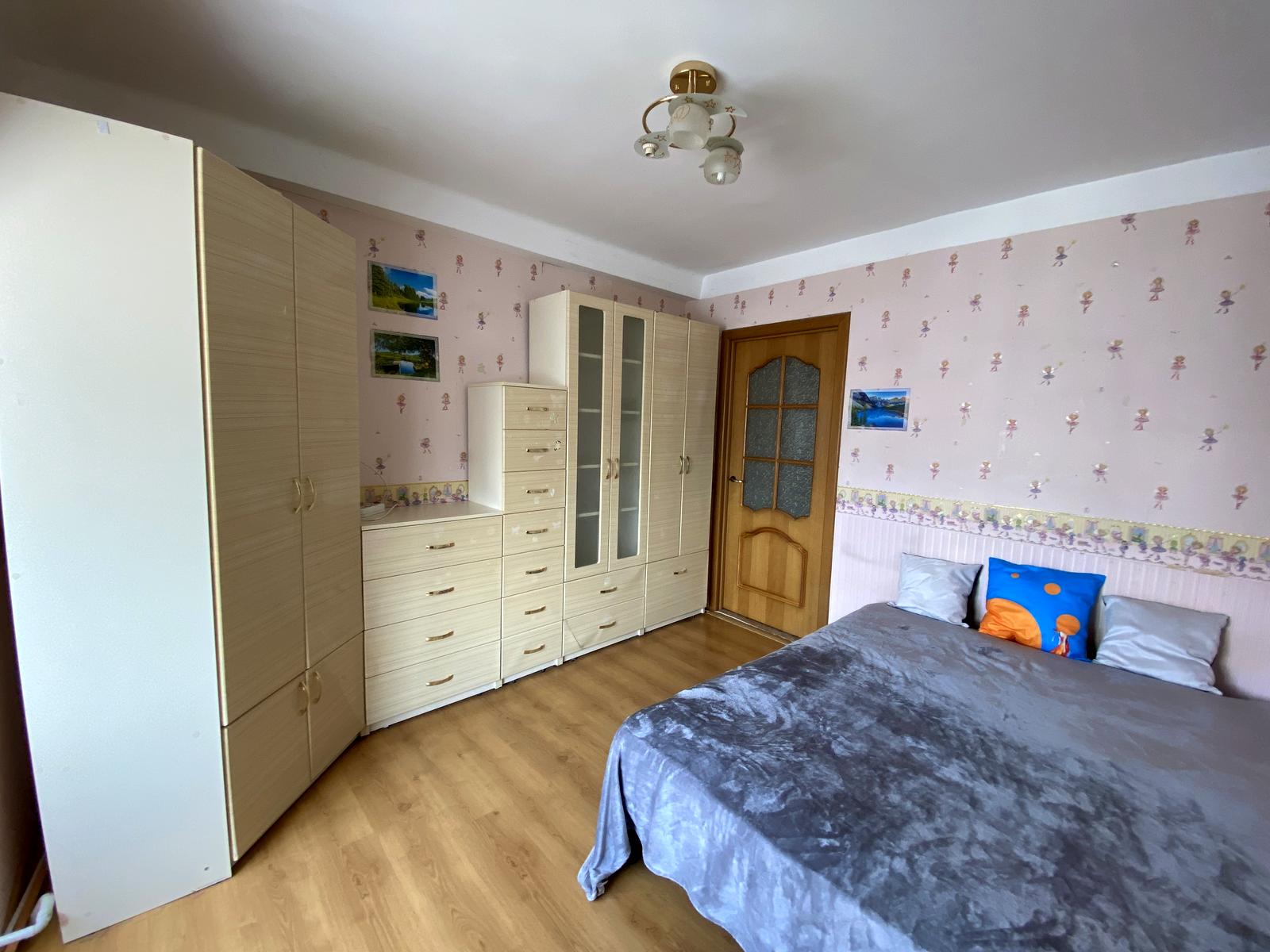 1865454122457227