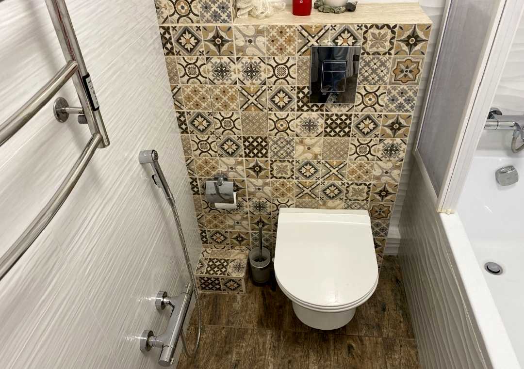 1865458722660376