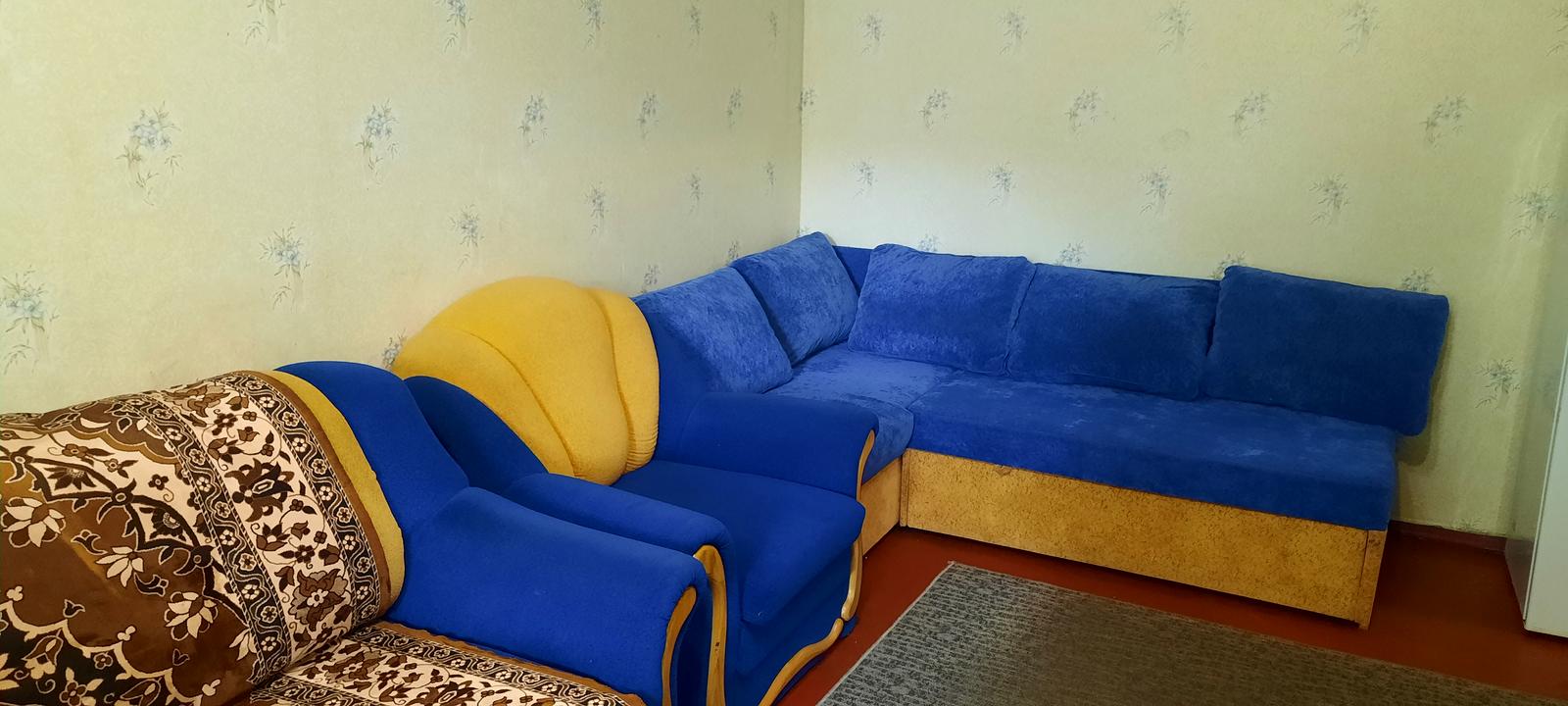 1865466213392297