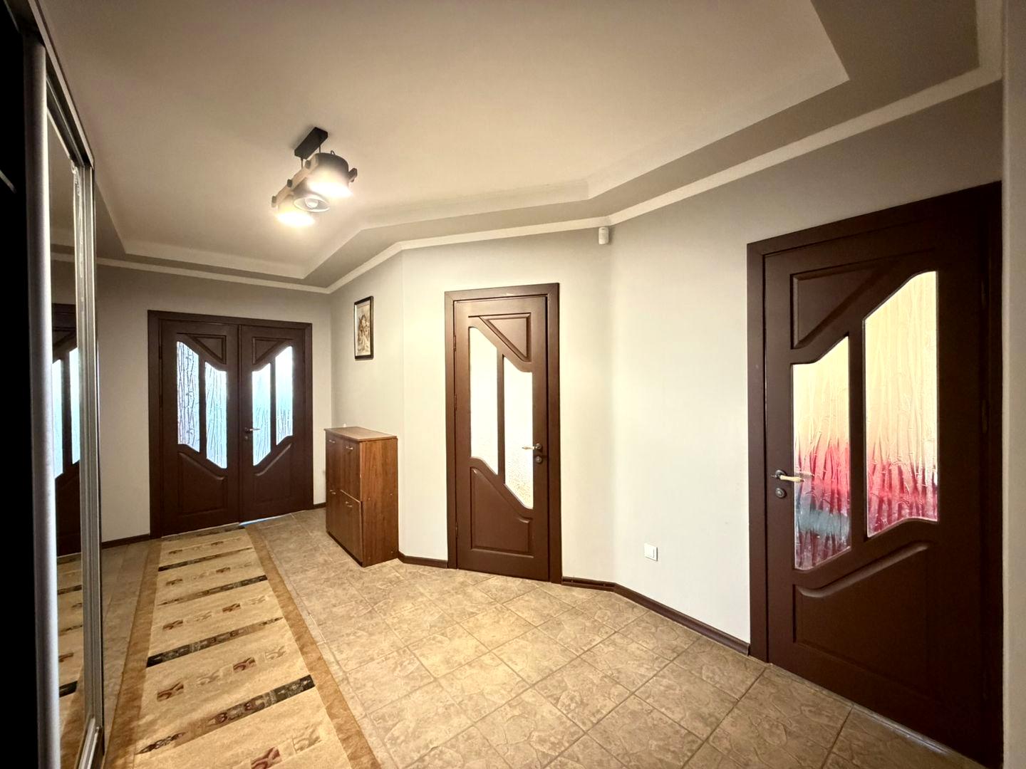 1865508410770677