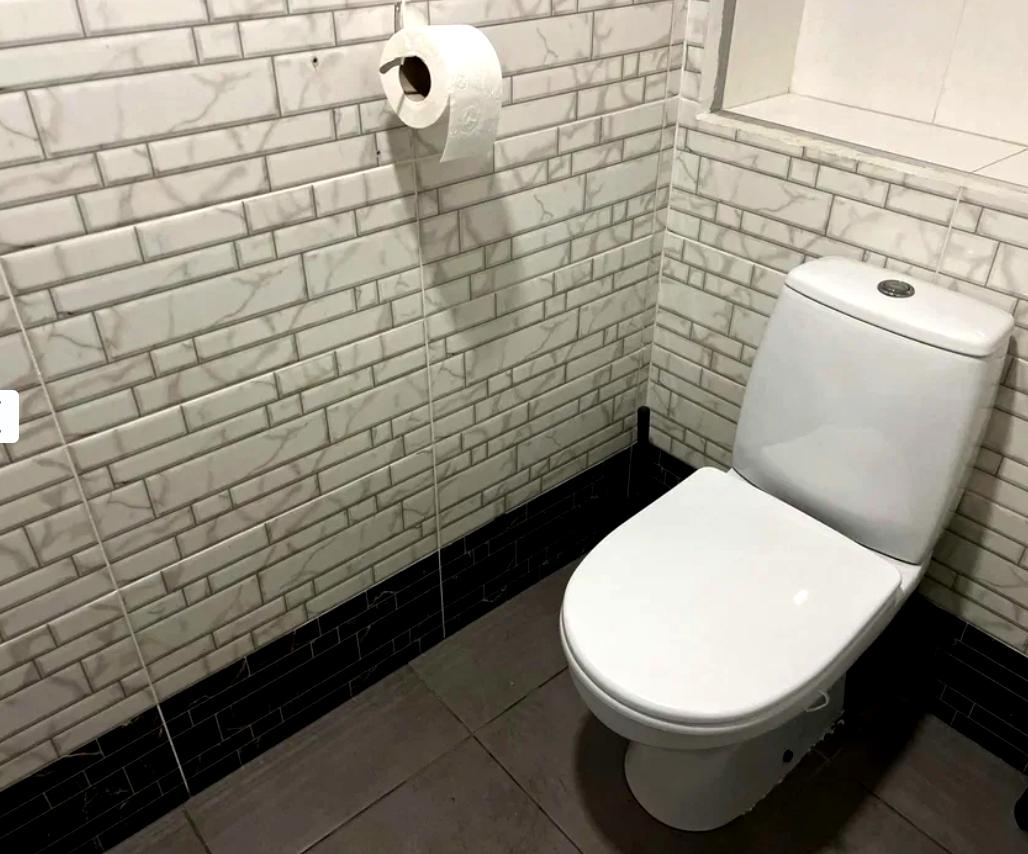 1865518880899728