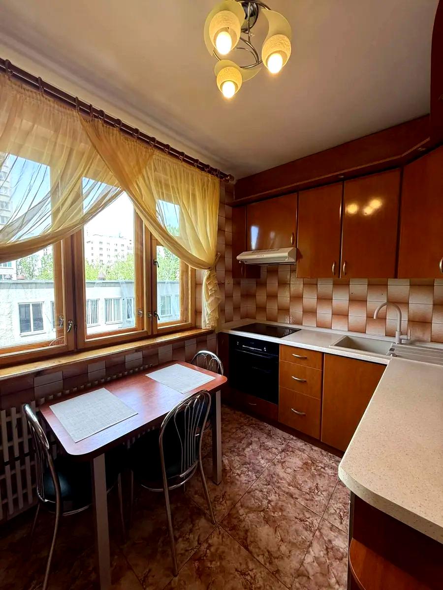 1865519692111955