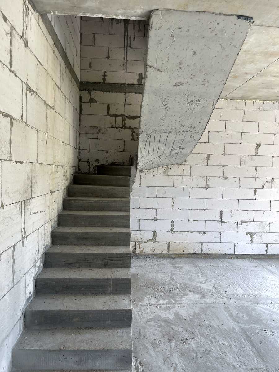 1865523078747464