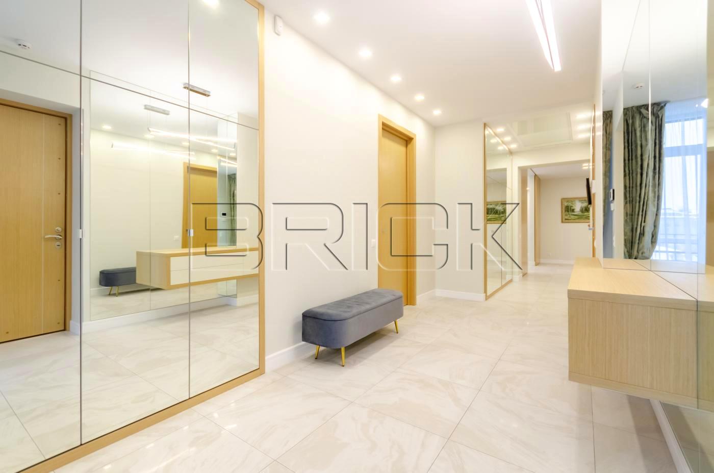 1865525449293714