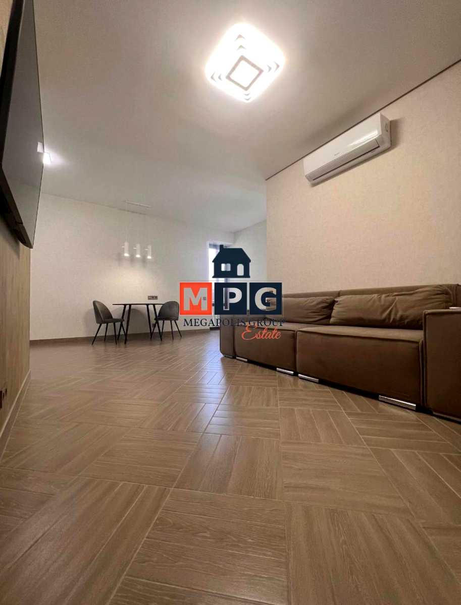 1865525892373385