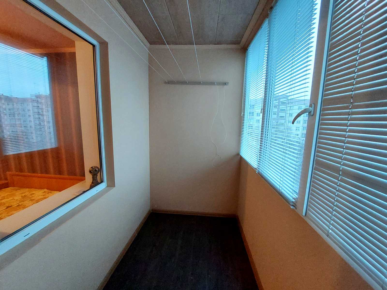 1865527701644179