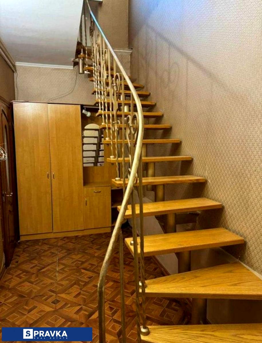 1865534759912369