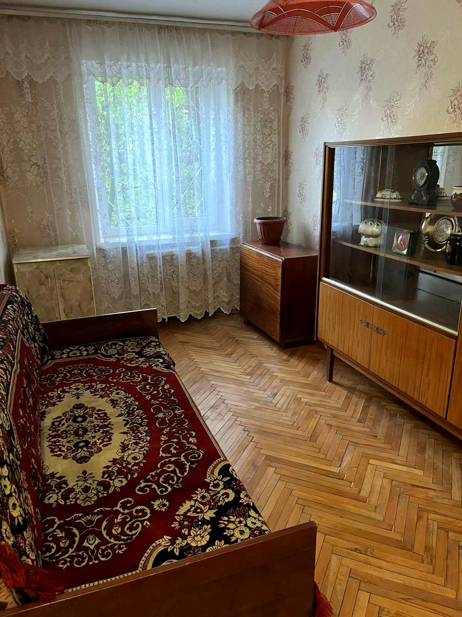 1865546612744896