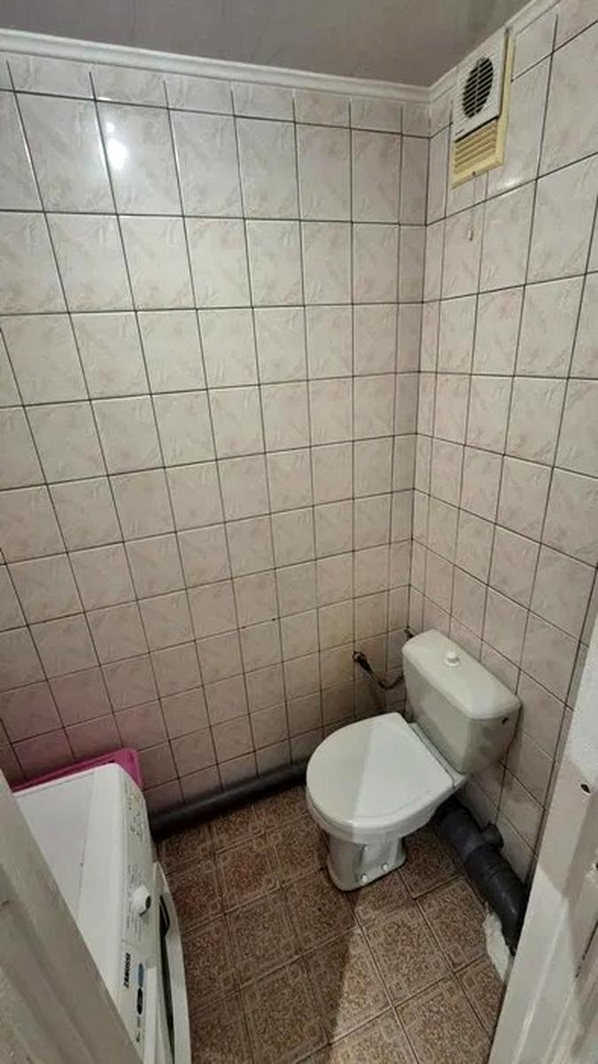 1865550764815005
