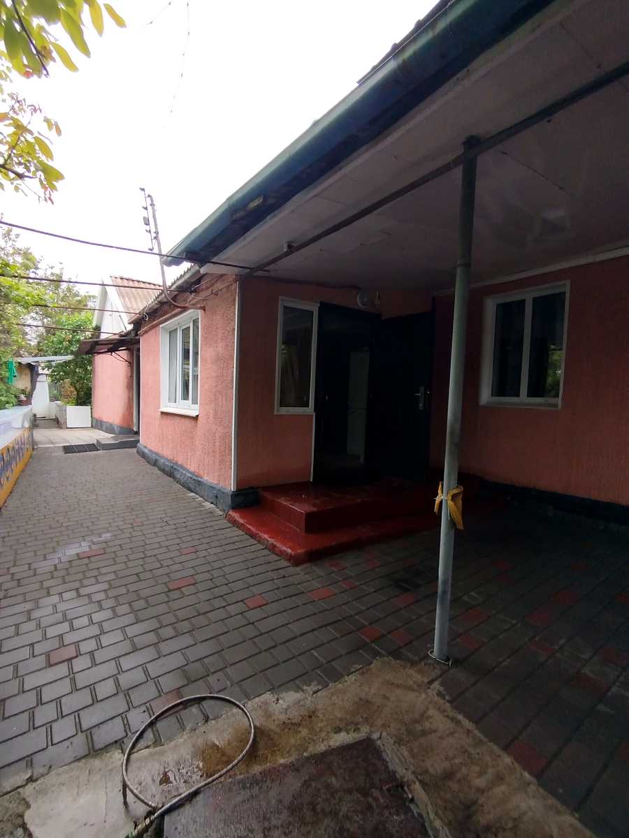 1865555354643356