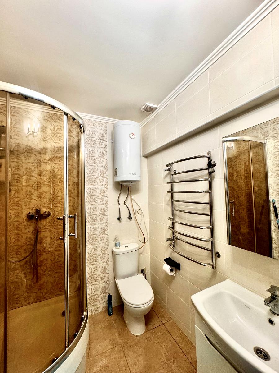 1865563622528840