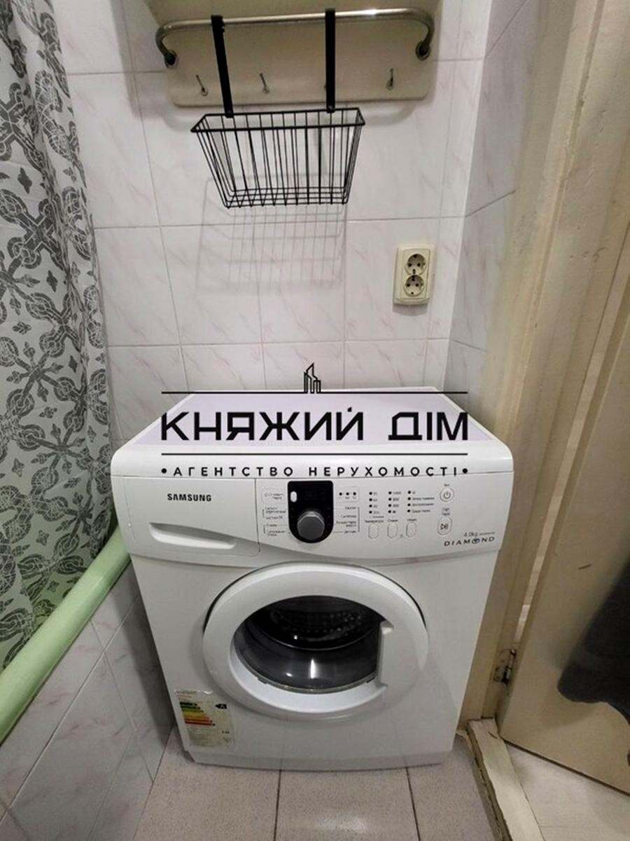 1865599754165115