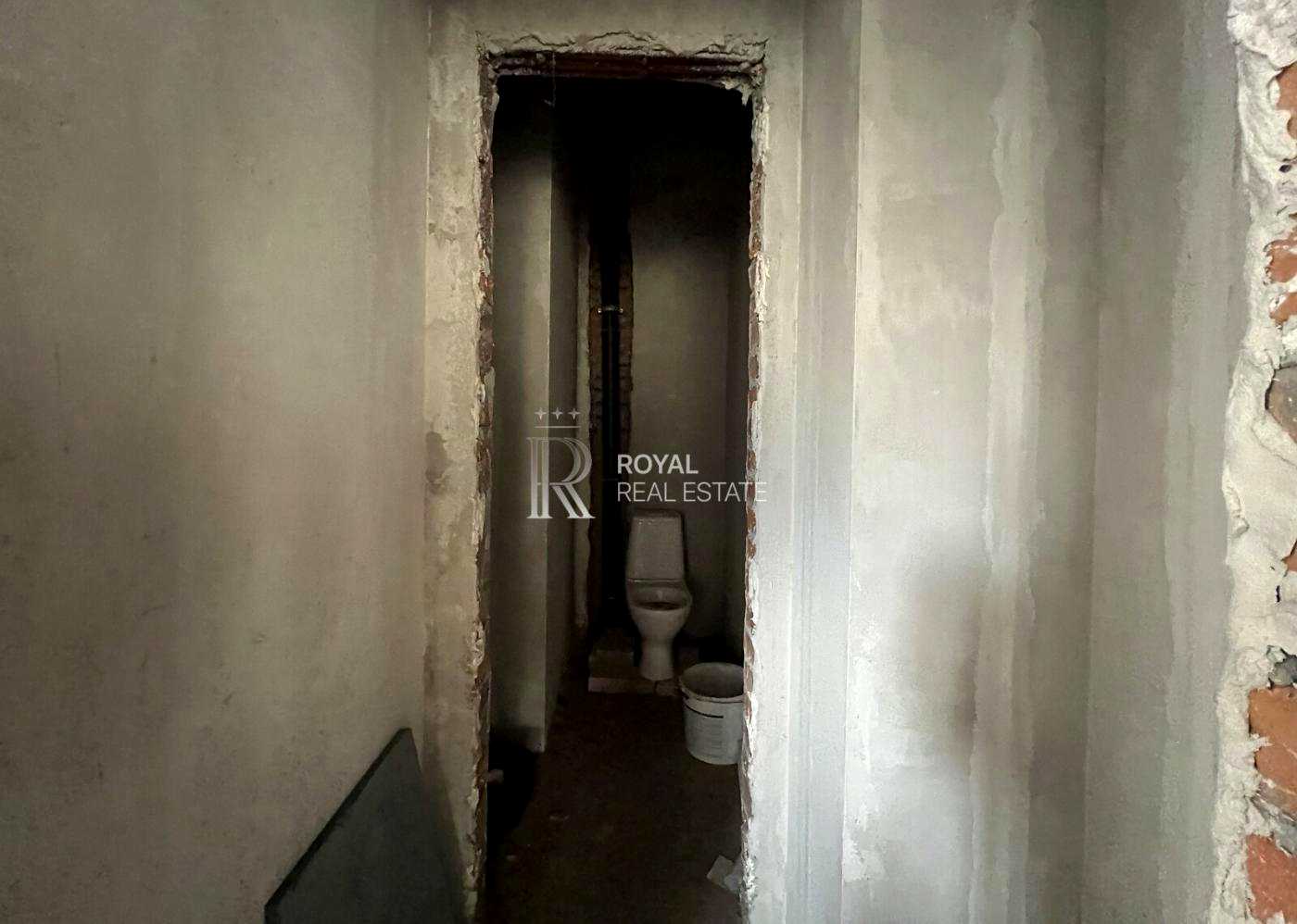 1865607702036593