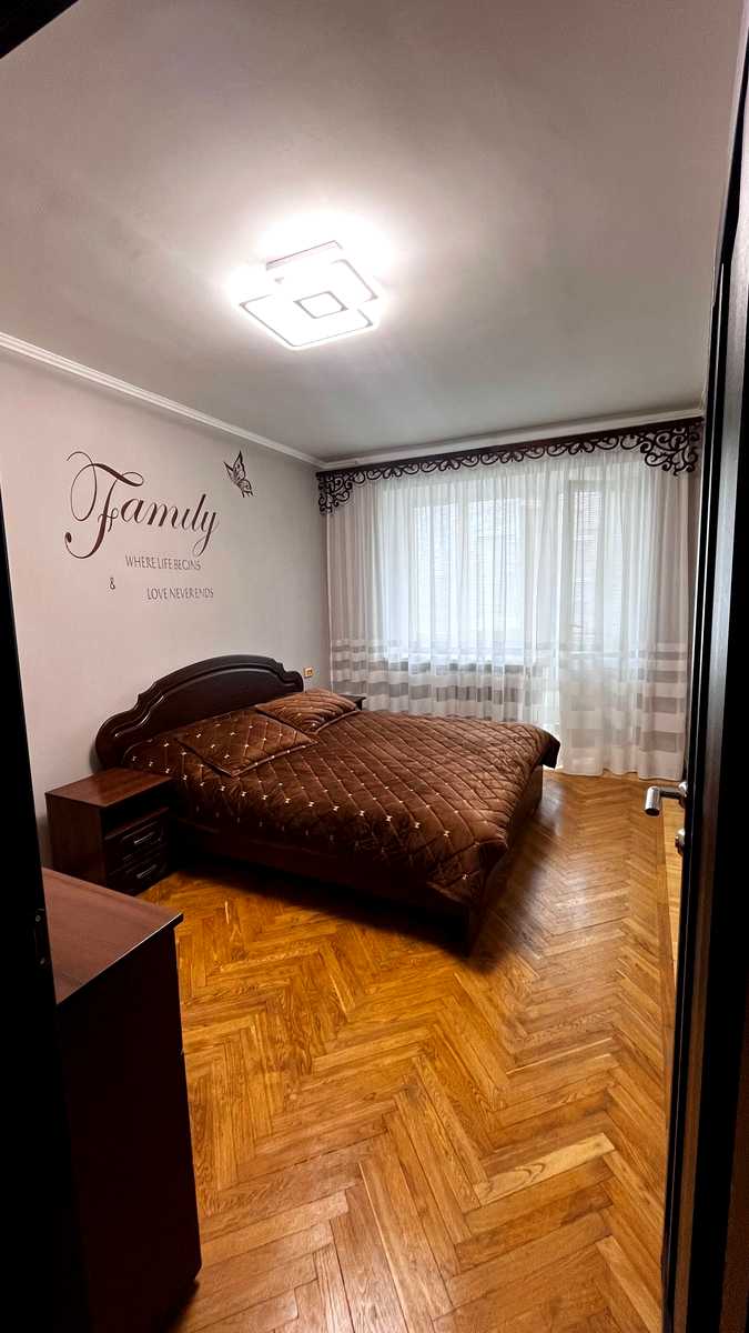 1865614442799526
