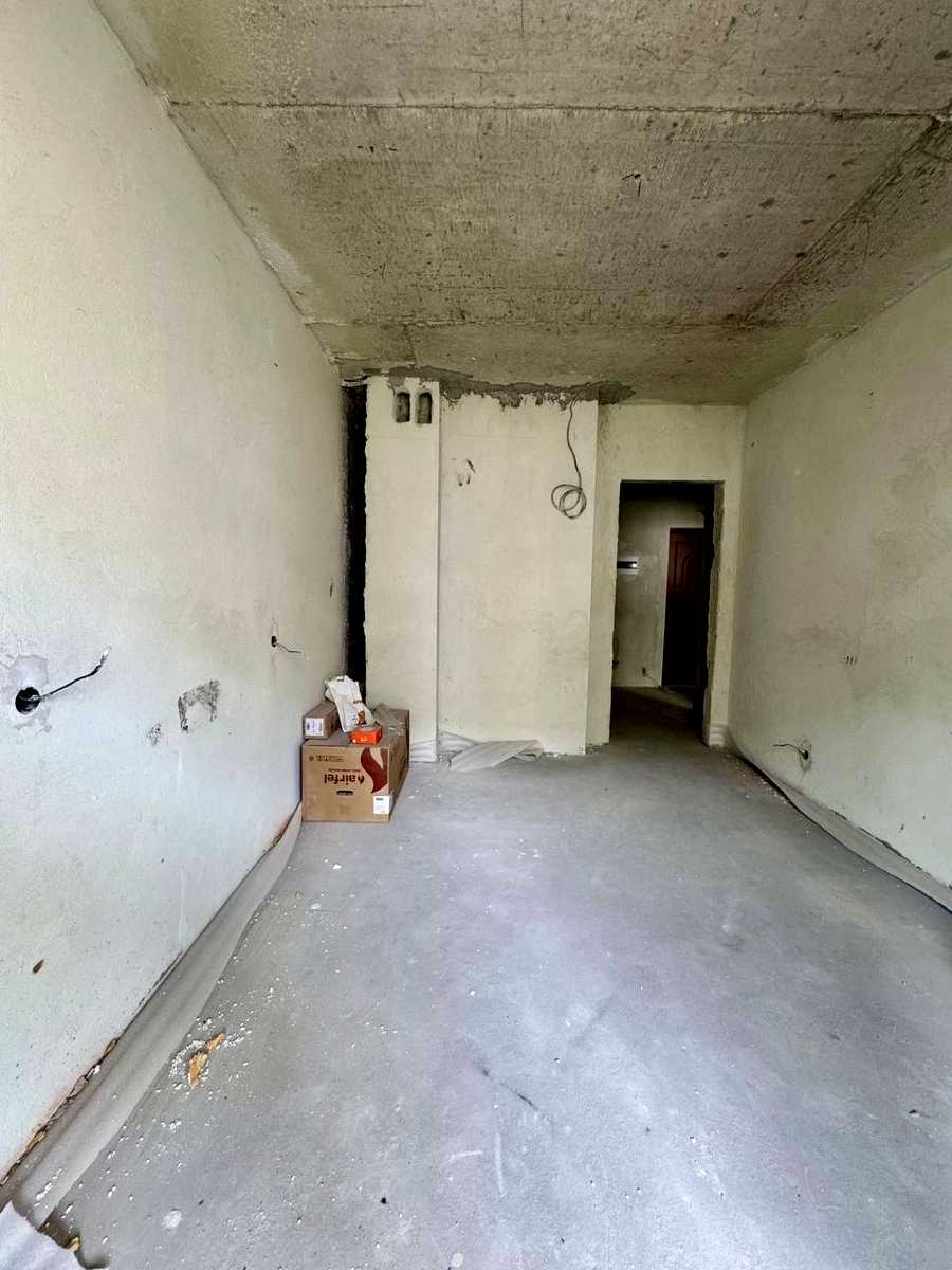 1865616986256990