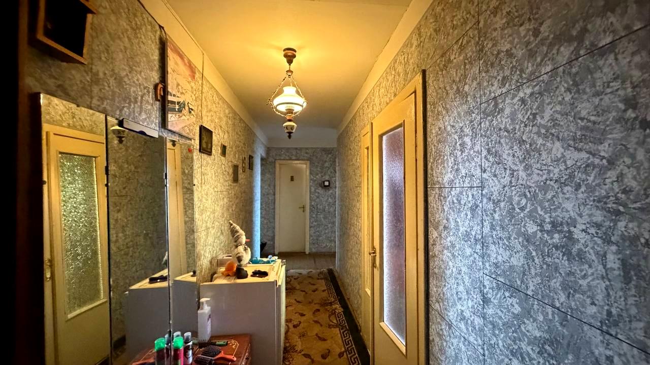 1865620614571252