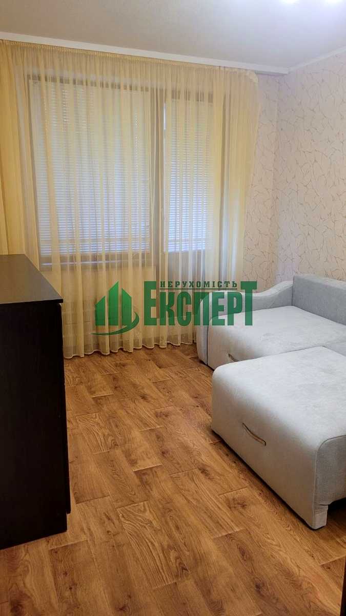 1865623373989650