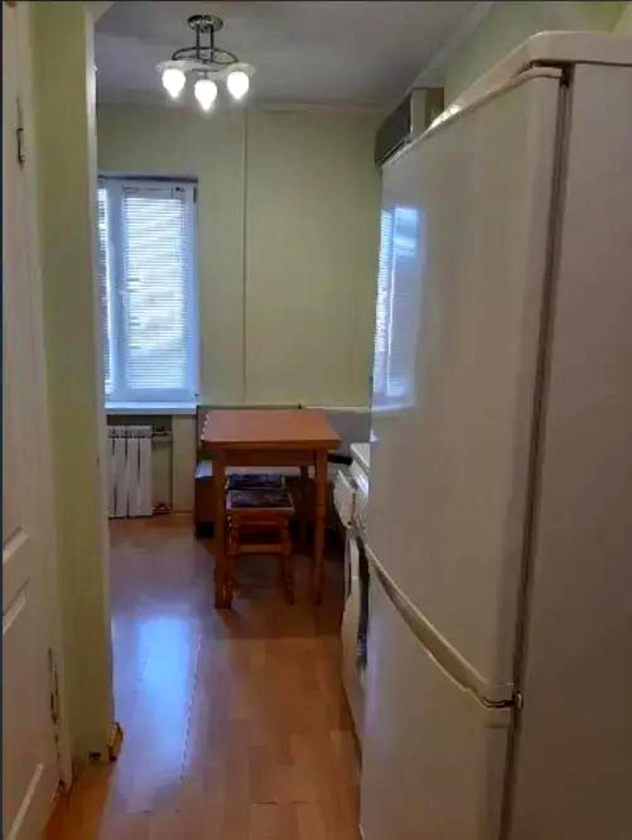 1865623745682503
