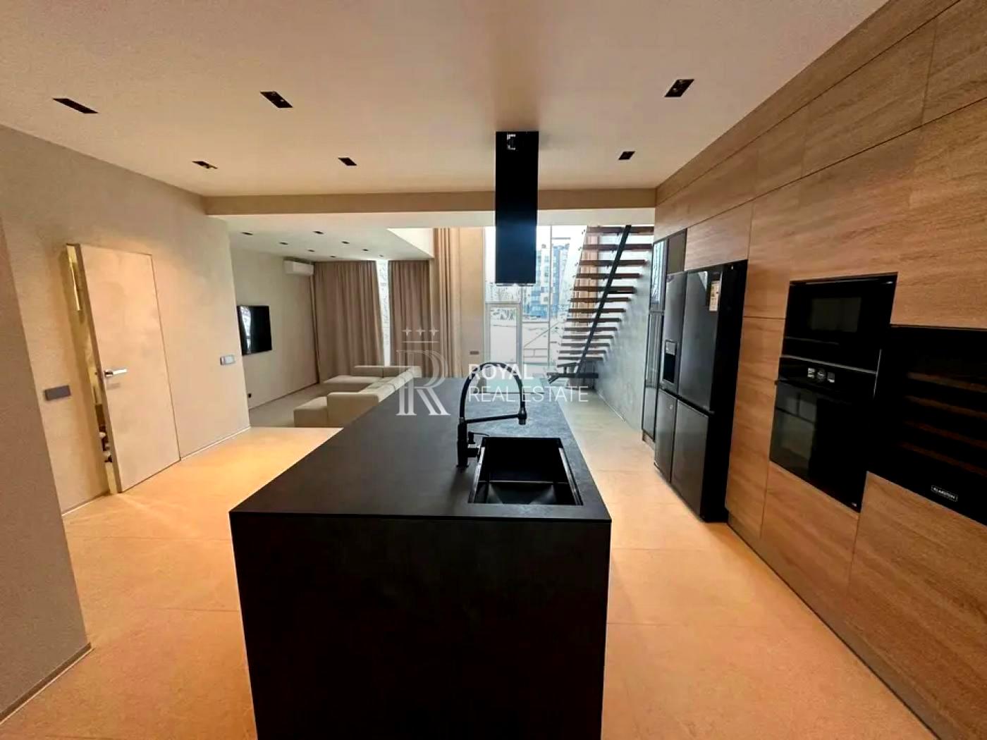1865627695033183