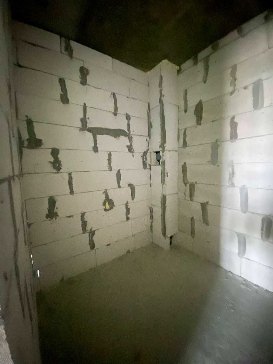 1865630563740282