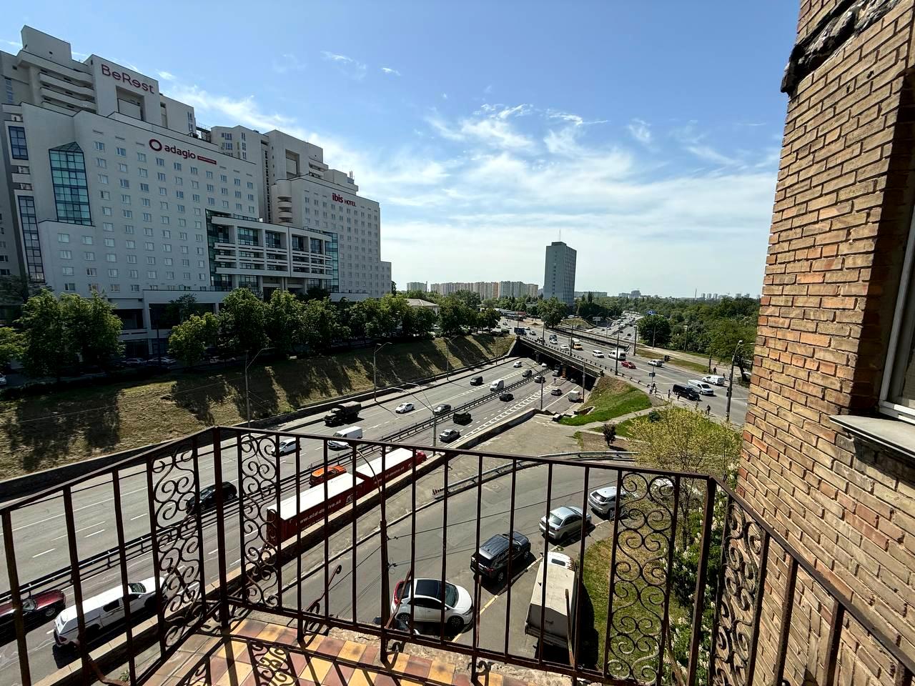 1865634833597661