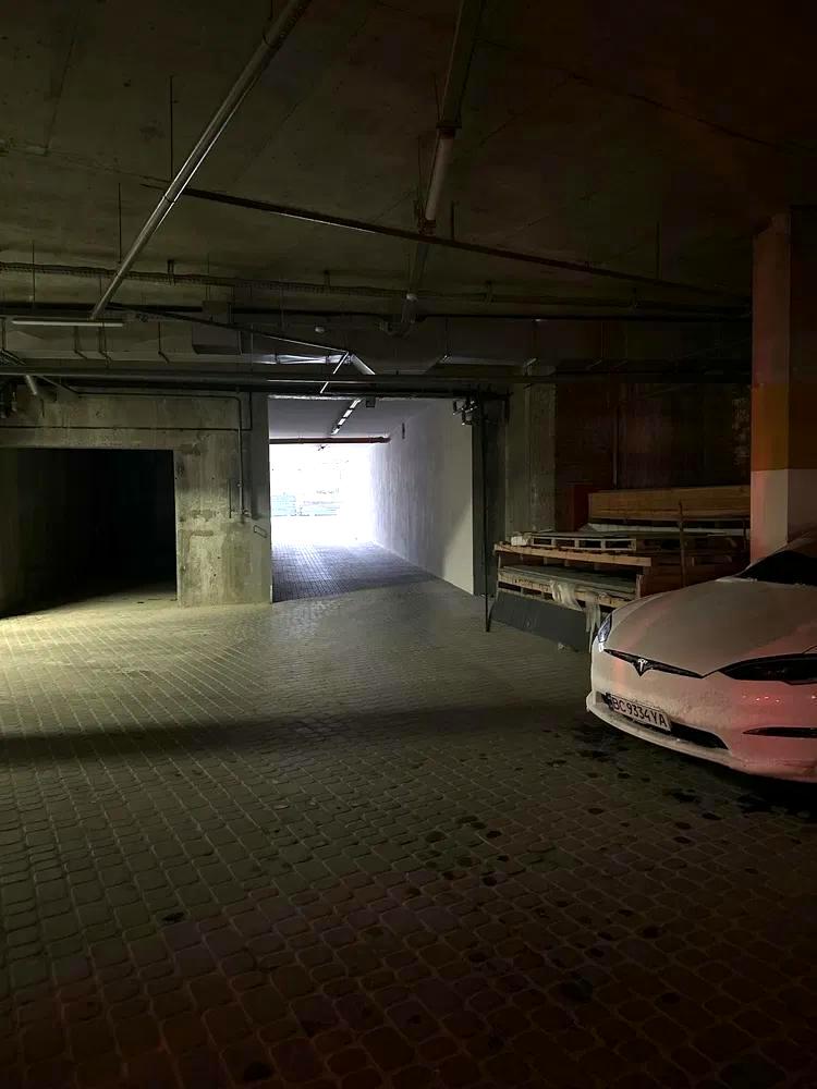 1865636695759634