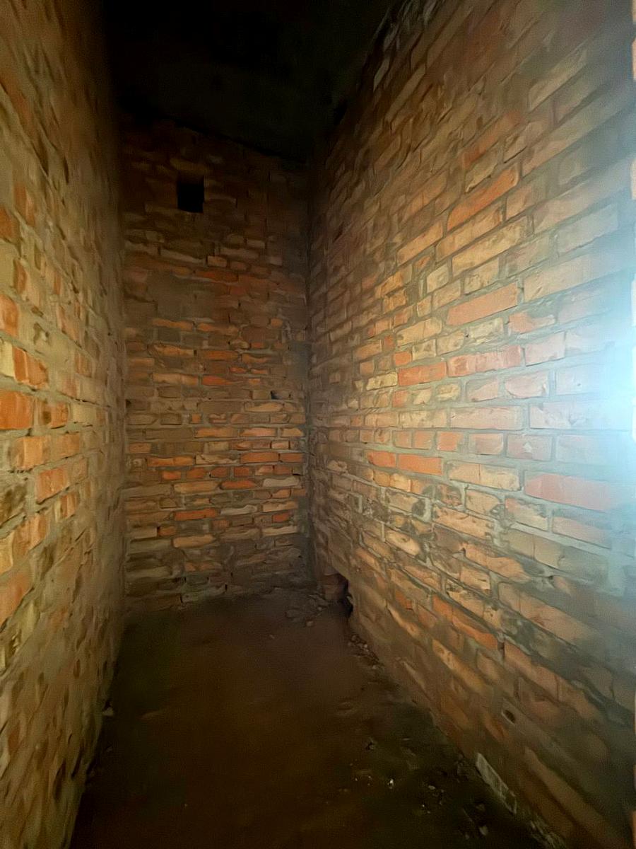 1865647898858072