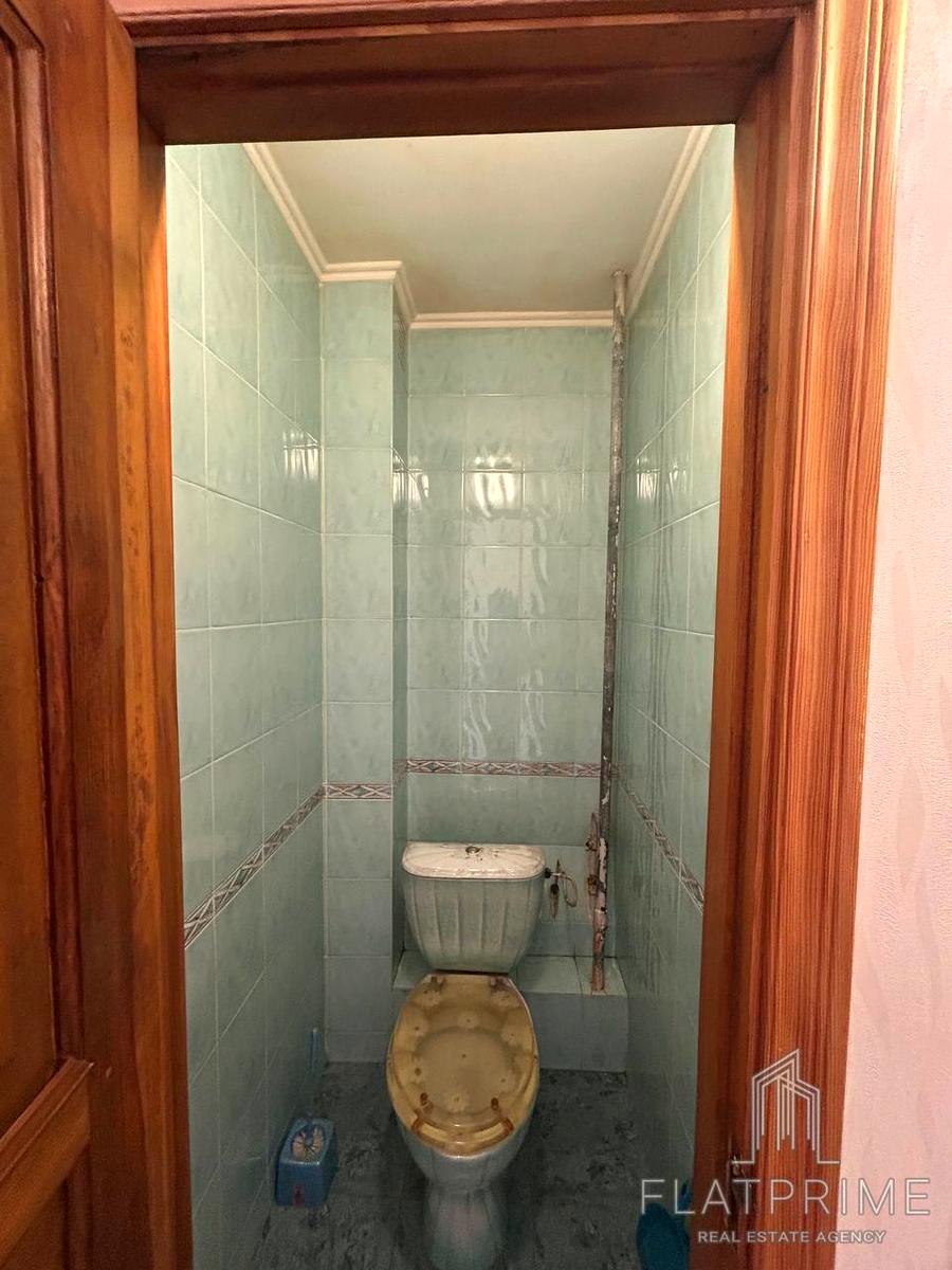 1865689037088300