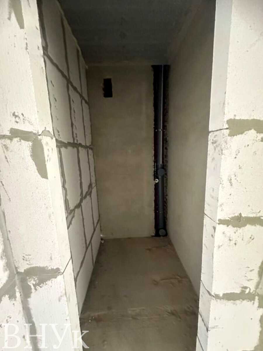 1865689749508212