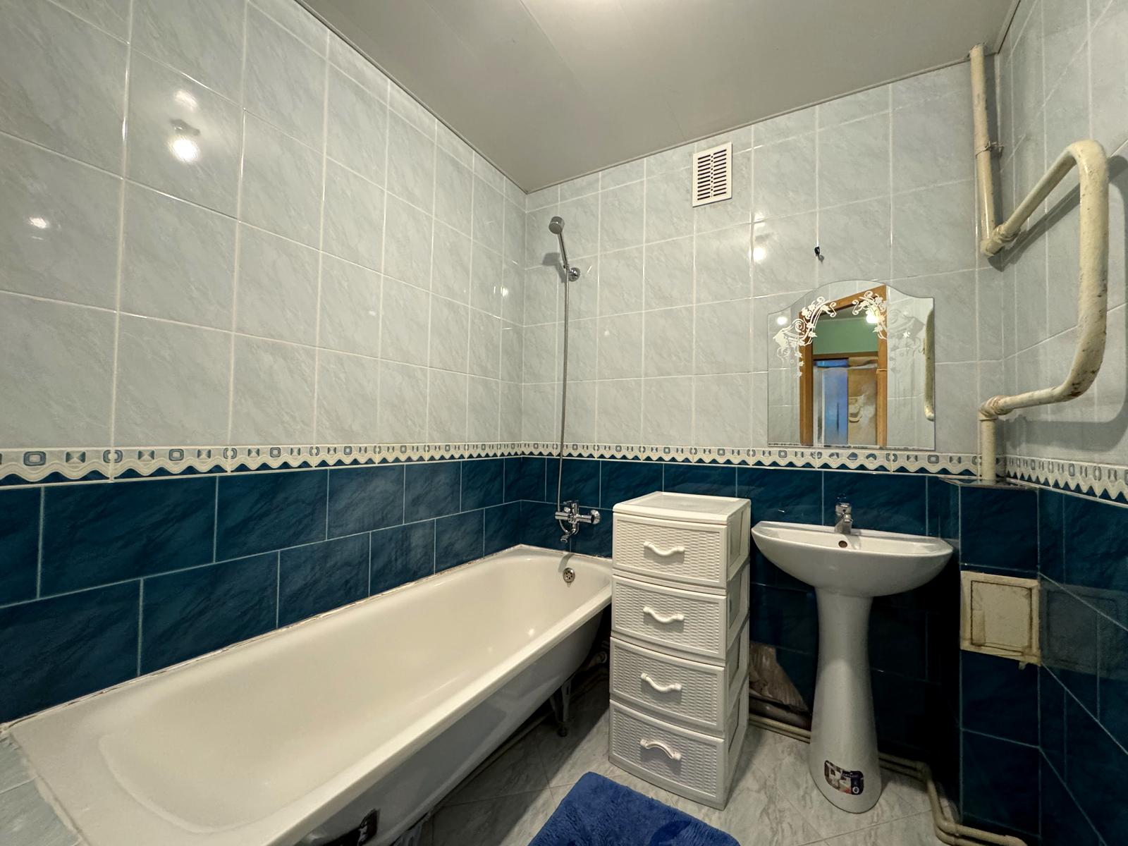 1865691769931975