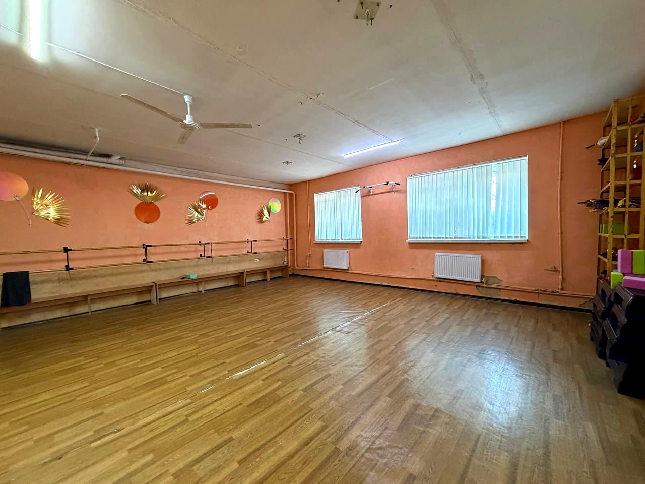 Комерційна нерухомість за адресою вул. Скворцова (площа 220 м²) - фото 9 Комерційна нерухомість за адресою вул. Скворцова (площа 220 м²) - Atlanta.ua - фото 9