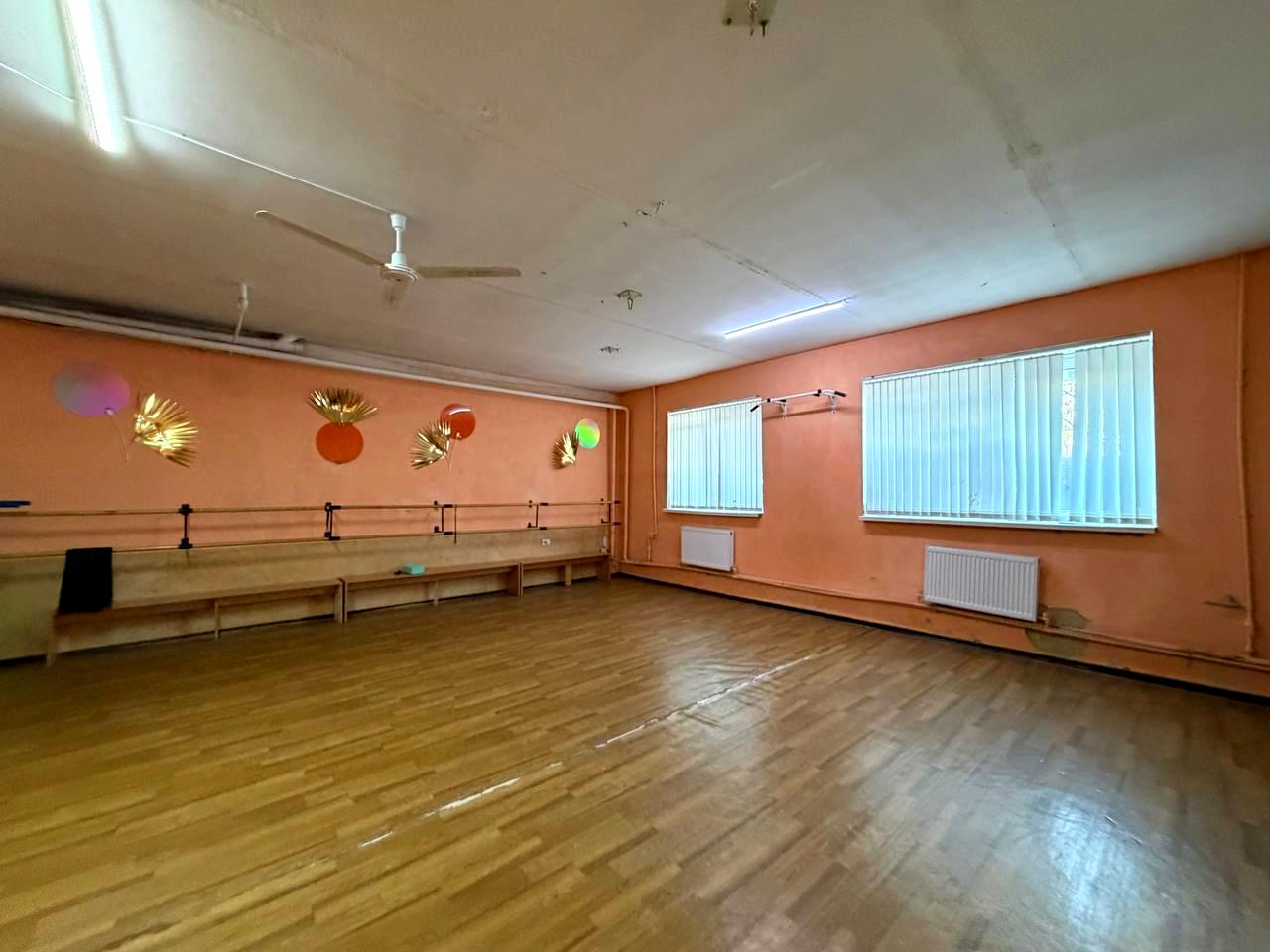 Комерційна нерухомість за адресою вул. Скворцова (площа 220 м²) - фото 10 Комерційна нерухомість за адресою вул. Скворцова (площа 220 м²) - Atlanta.ua - фото 10