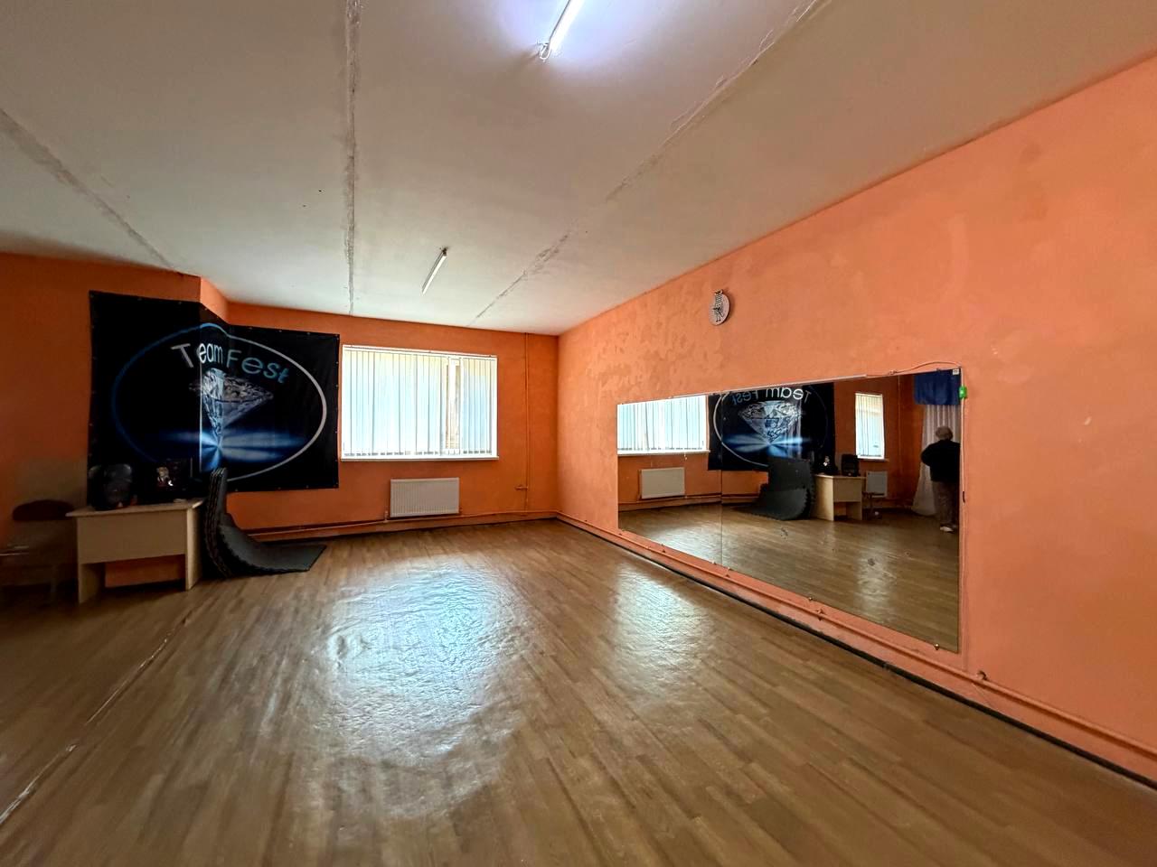 Комерційна нерухомість за адресою вул. Скворцова (площа 220 м²) - фото 13 Комерційна нерухомість за адресою вул. Скворцова (площа 220 м²) - Atlanta.ua - фото 13