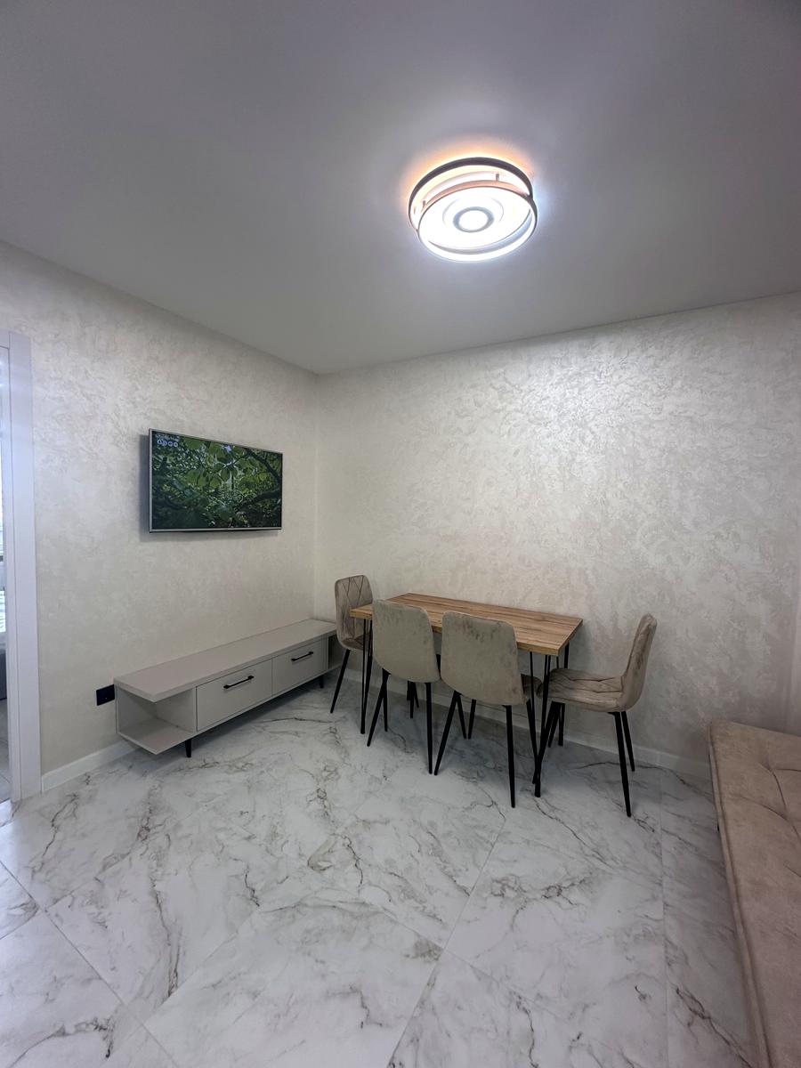 1865697801751212