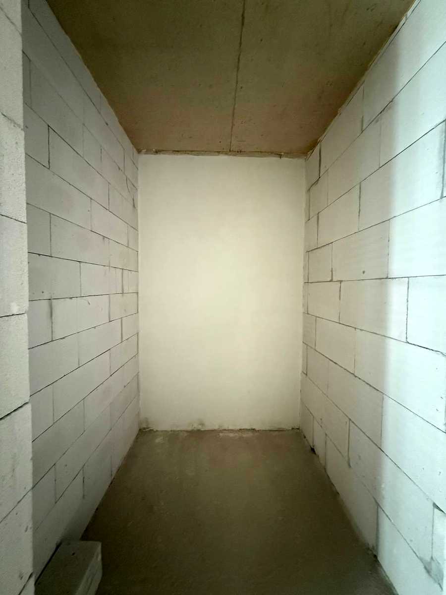 1865698008046357